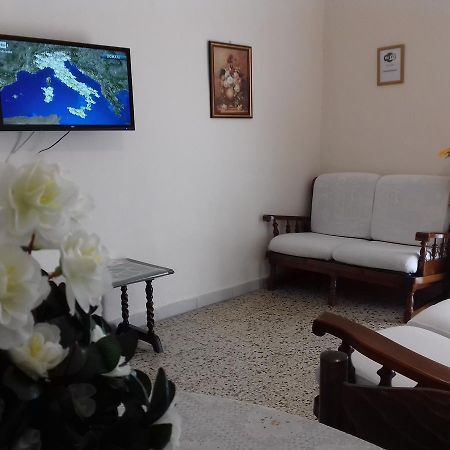 Casa Luigi Sergio - Affitto Breve Apartamento Santo Stefano di Camastra Exterior foto