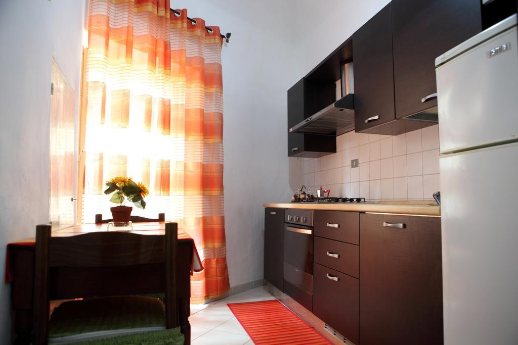 Casa Luigi Sergio - Affitto Breve Apartamento Santo Stefano di Camastra Quarto foto