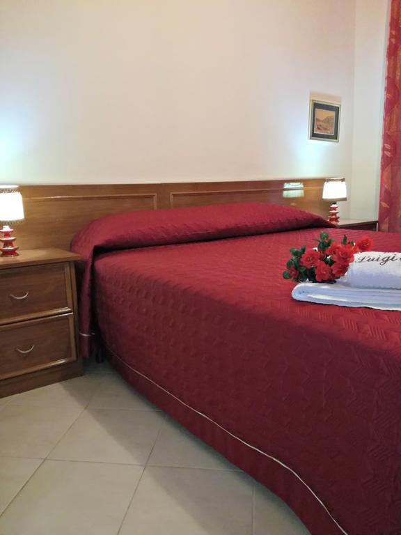 Casa Luigi Sergio - Affitto Breve Apartamento Santo Stefano di Camastra Exterior foto